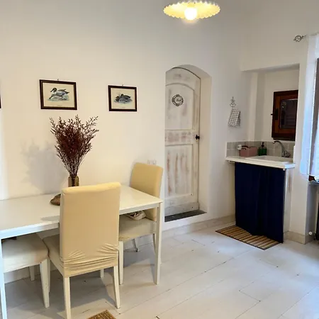Donna Lucrezia Apartment