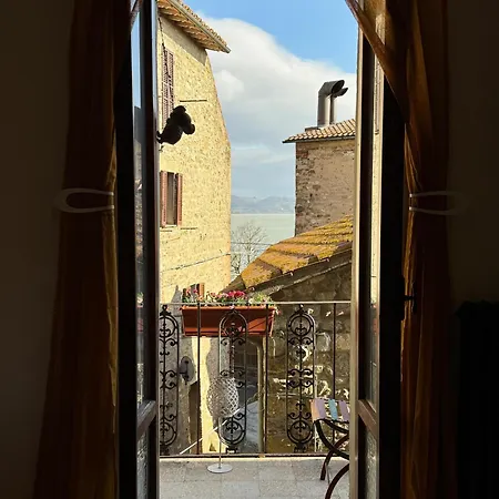 Donna Lucrezia Apartment Passignano sul Trasimeno