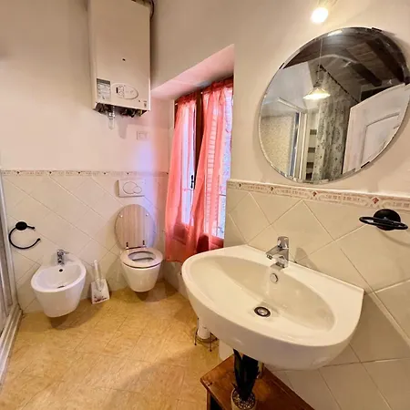 Donna Lucrezia Apartment